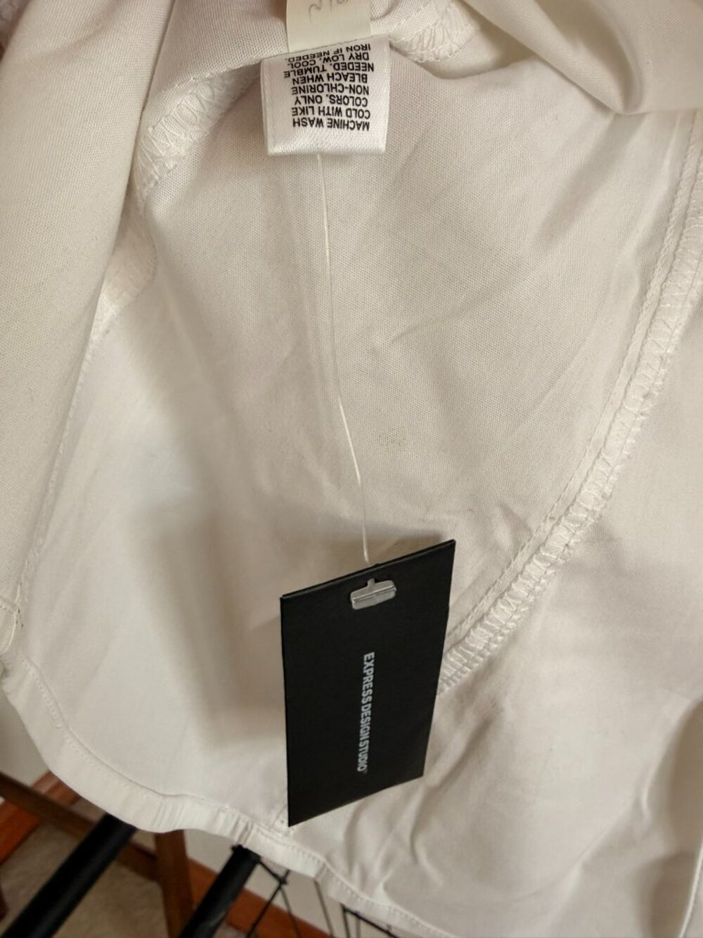 NWT Express White Front Pocket Button Down Short Sleeve Shirt S - Picture 5 of 9